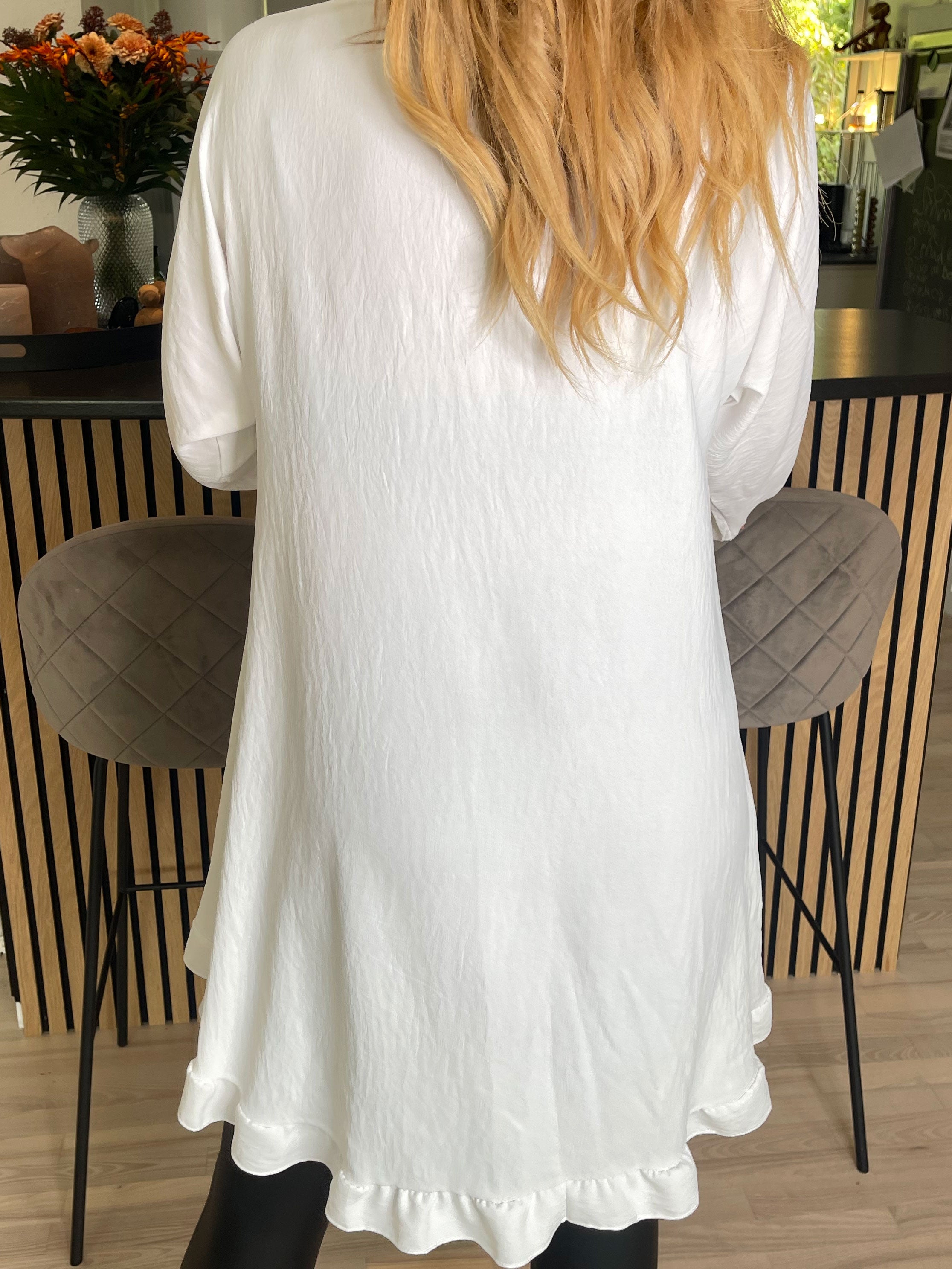 Nilsa - Söt skjortklänning med liten volang